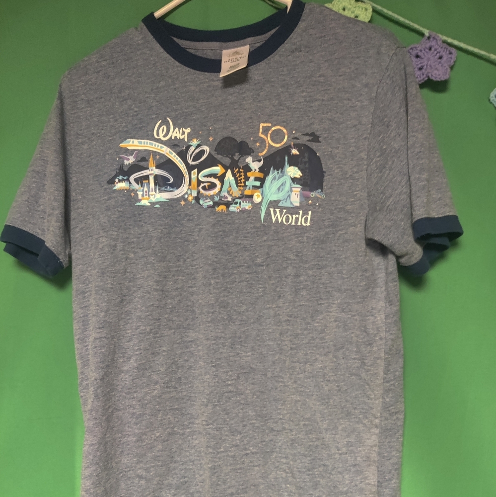 Walt Disney World 50th Anniversary T-Shirt Small